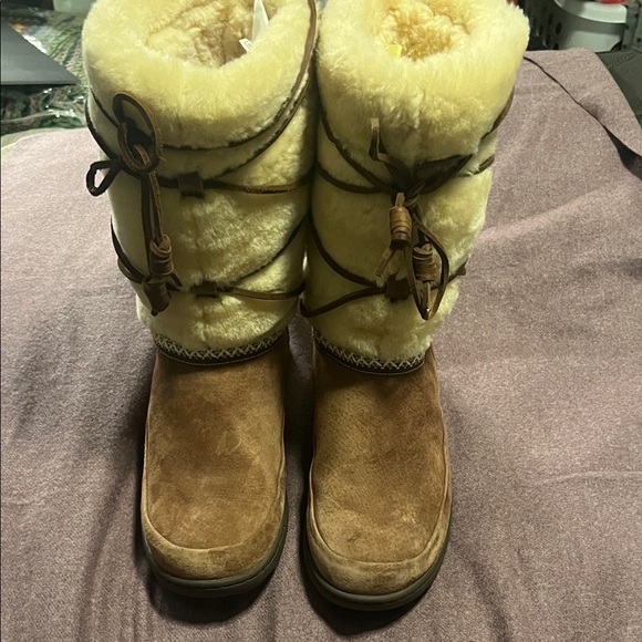 Ugg Women’s Maxi Lace up Waterproof Boot Size 10 - Picture 4 of 7